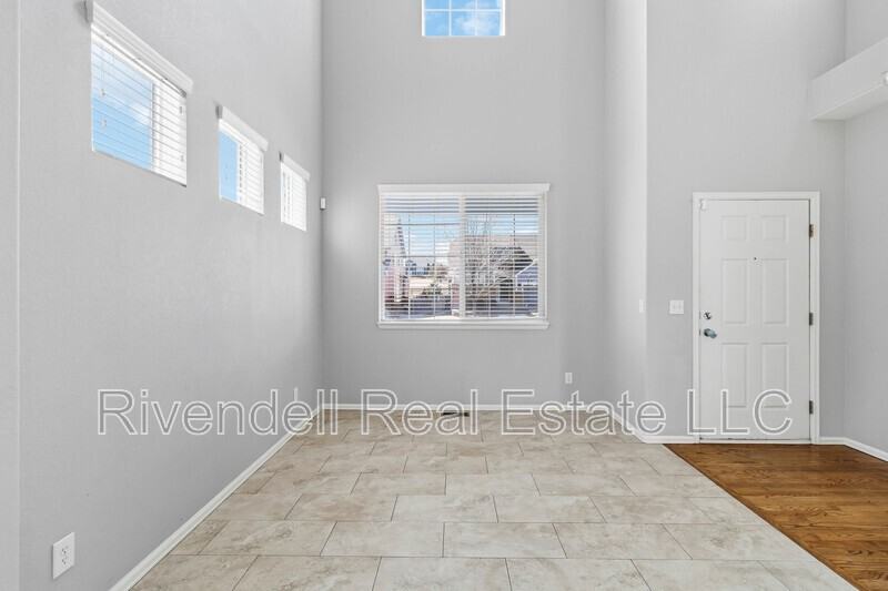 3659 Desert Ridge Cir - Photo 3 of 22
