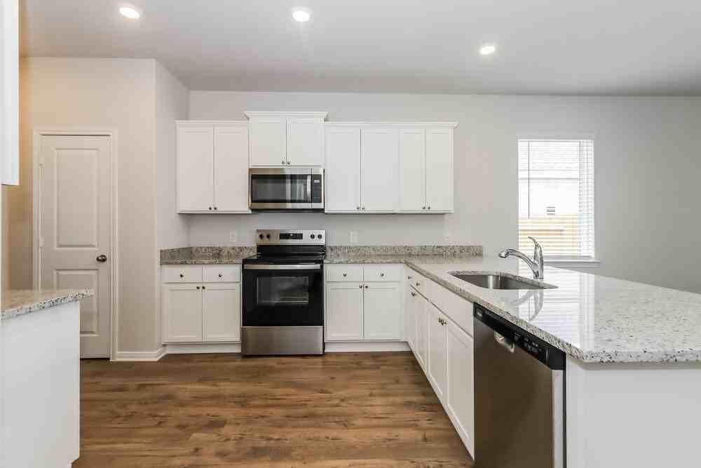 7518 Tipton Meadow Way - Photo 7 of 16