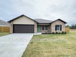 featured image of 207 Redbud Ct
