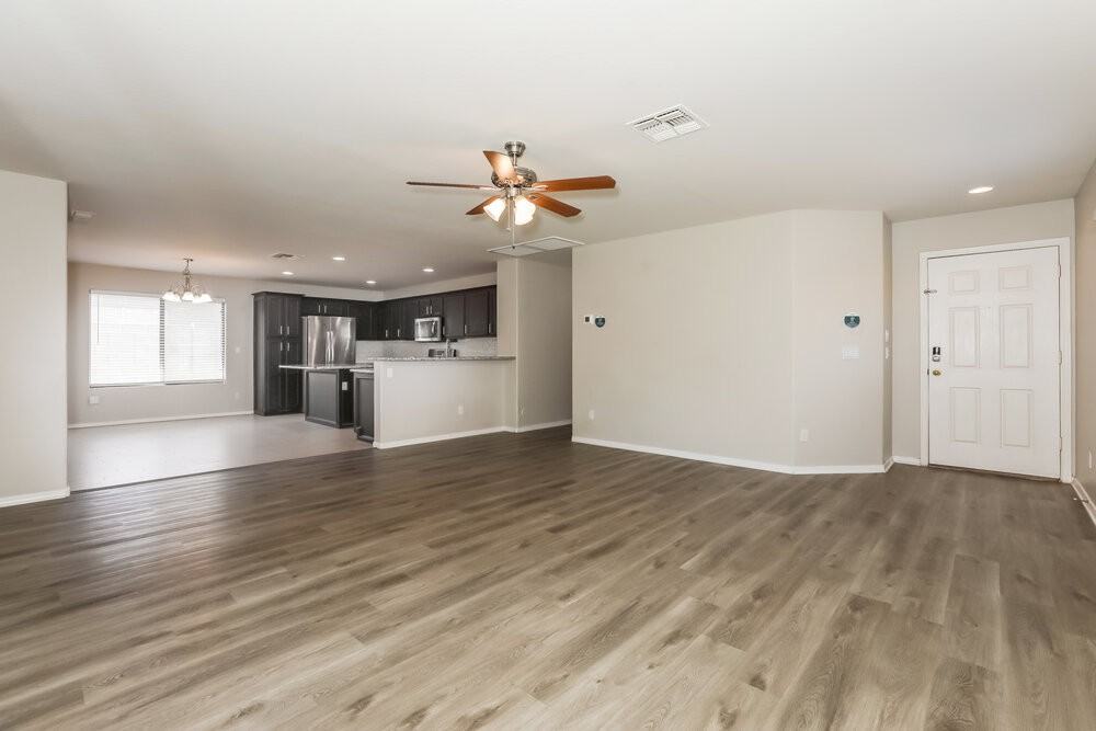 2021 W Hayden Peak Dr - Photo 3 of 19