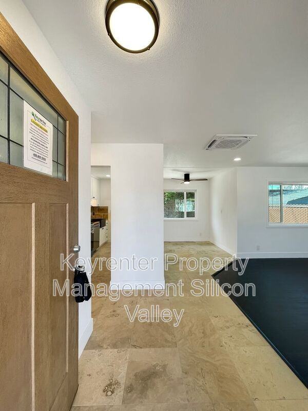 403 Heath St - Photo 2 of 22