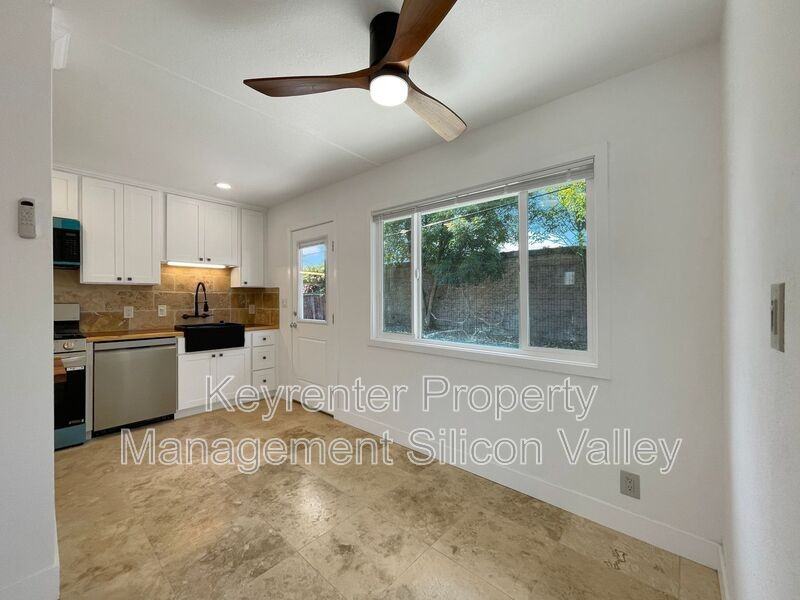 403 Heath St - Photo 7 of 22