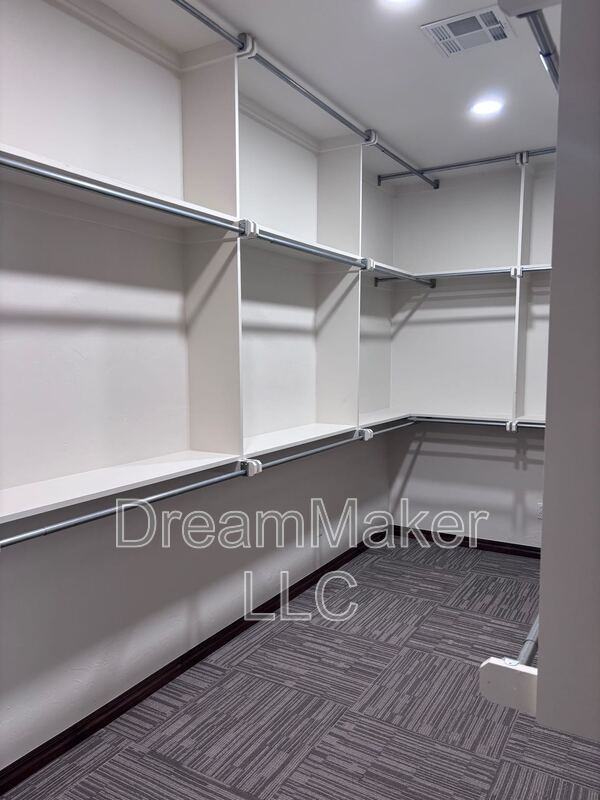 2815 Se 44th St - Photo 6 of 25