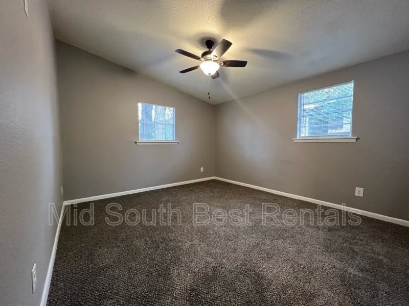 1854 Portland Ave - Photo 4 of 8