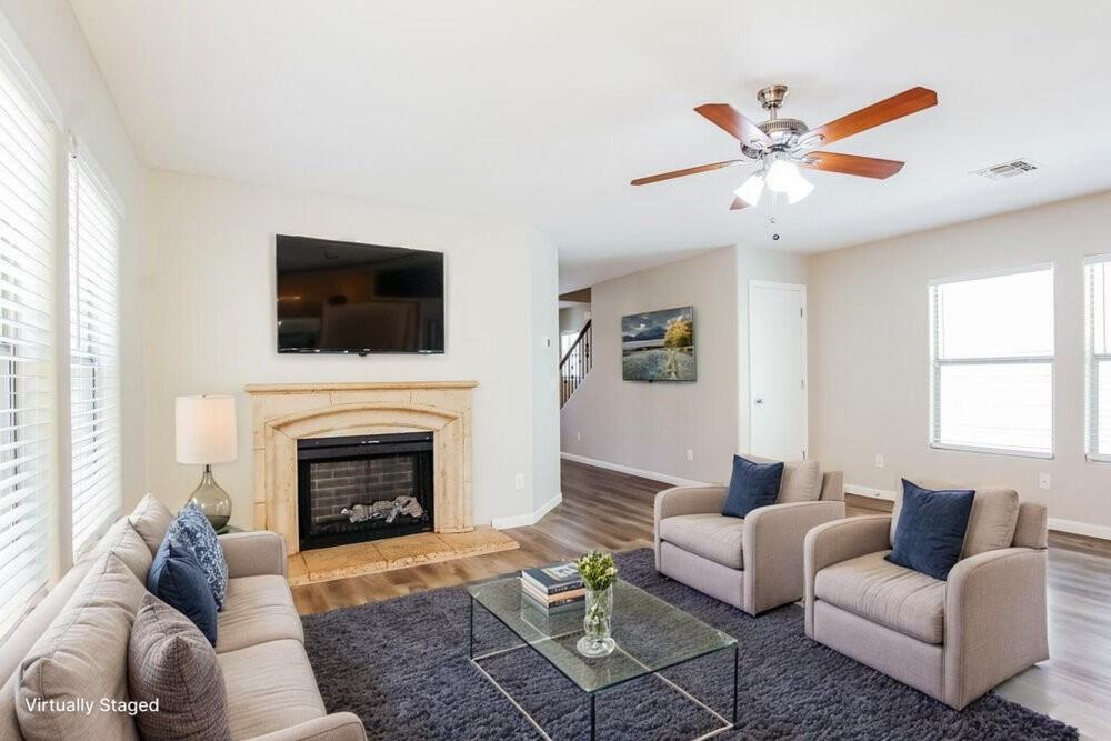 10916 W Elm St - Photo 6 of 20