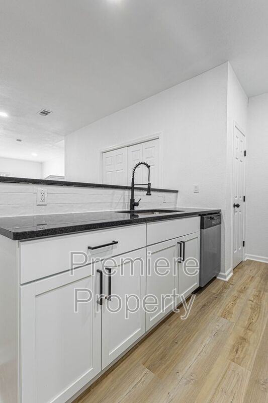 17326 E Susquehanna Dr - Photo 4 of 16