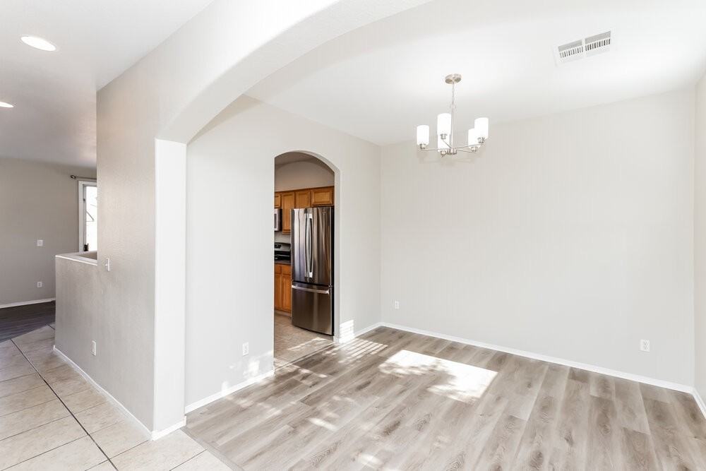 6627 Brick House Ave - Photo 7 of 17