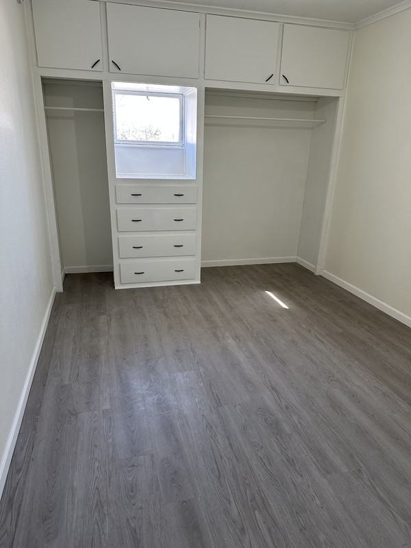 881 W Mason St - Photo 7 of 8