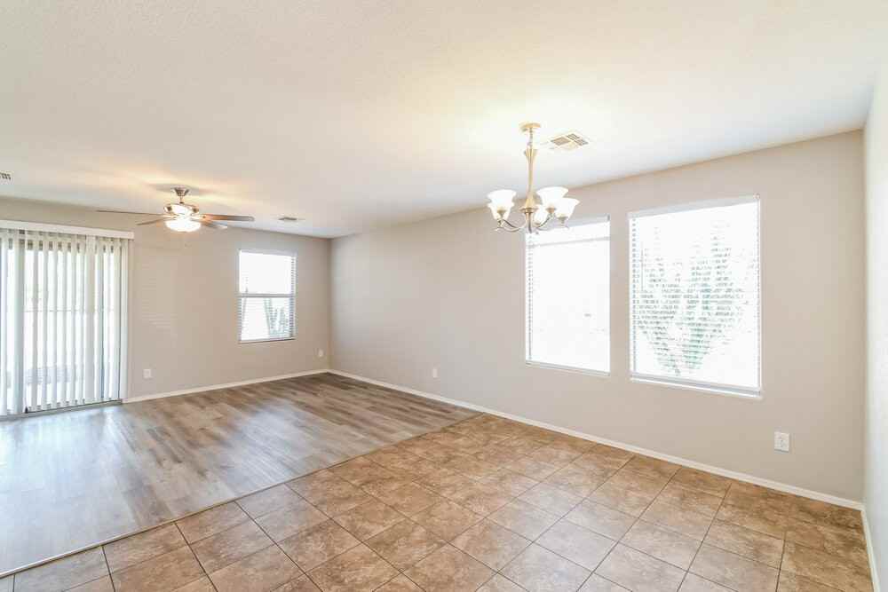 1126 E Daniella Dr - Photo 5 of 19