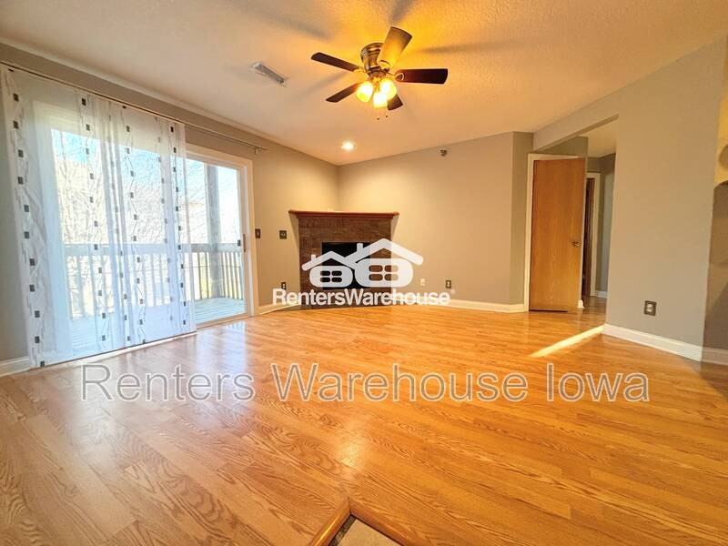 10151 Sutton Dr #8 - Photo 4 of 12