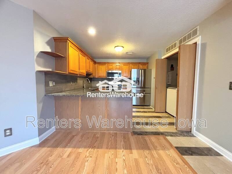 10151 Sutton Dr #8 - Photo 5 of 12