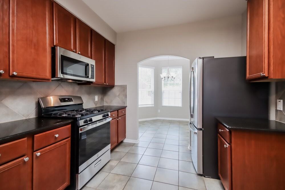 5222 Rio Dr - Photo 7 of 17