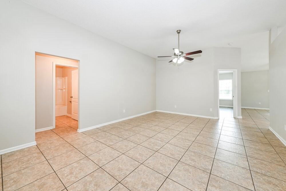 4196 Great Falls Loop - Photo 3 of 16