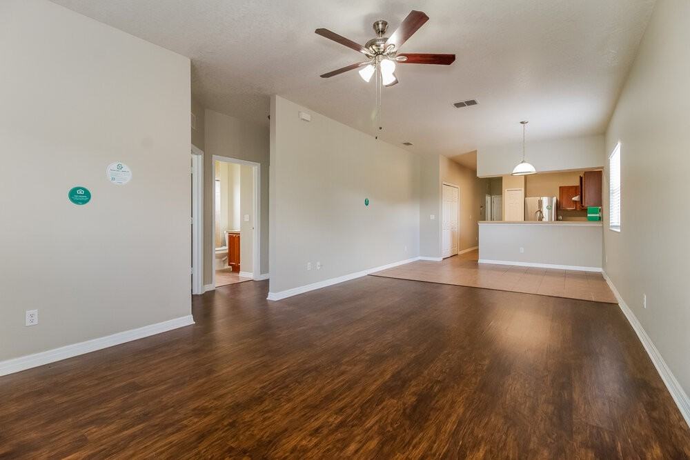 119 Parker Cove Ct - Photo 4 of 15