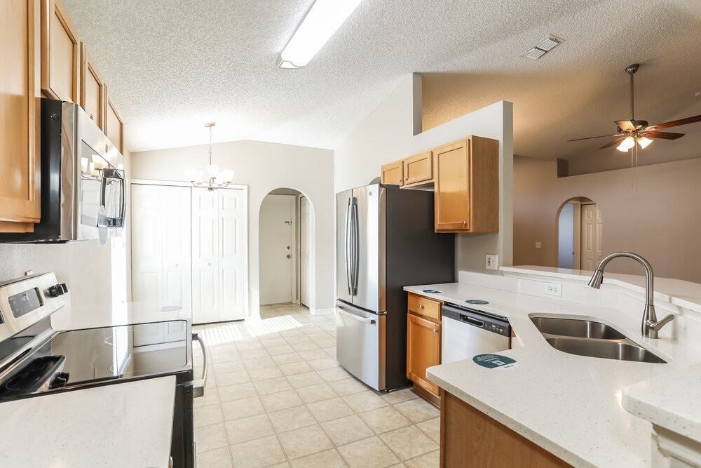 1616 Dartmouth Dr - Photo 7 of 19