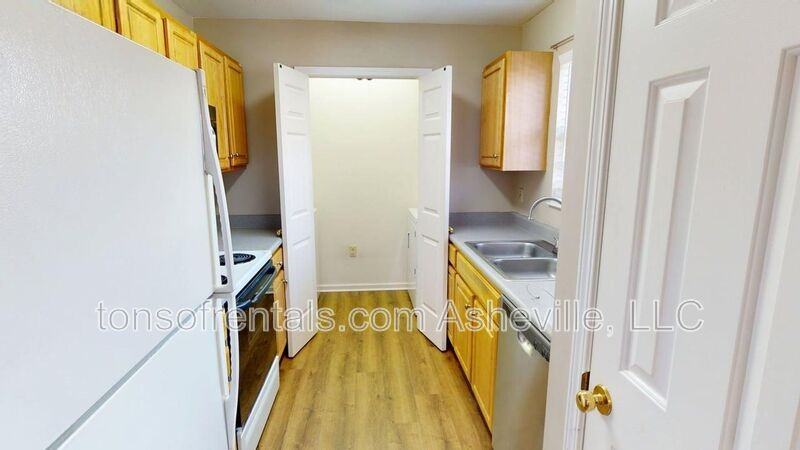 604 Carlyle Way - Photo 6 of 20