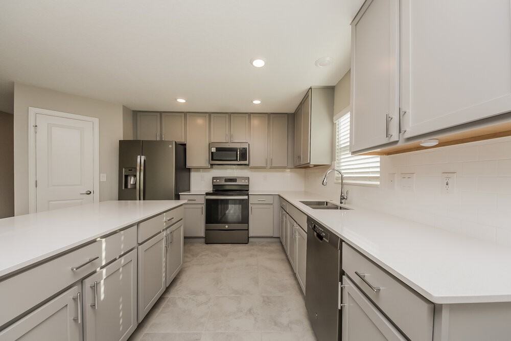 4419 Bluff Oak Loop - Photo 7 of 19