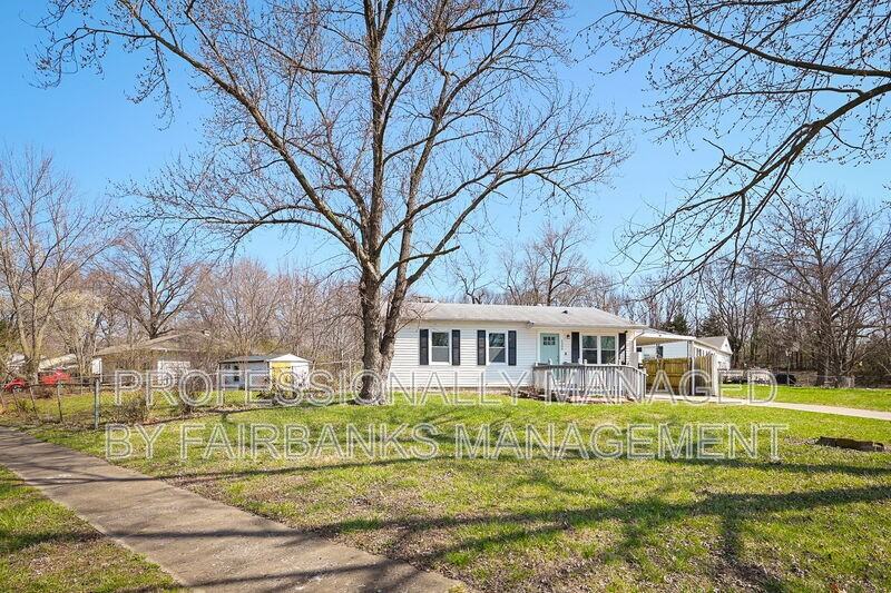 1200 E 136th St - Photo 2 of 18