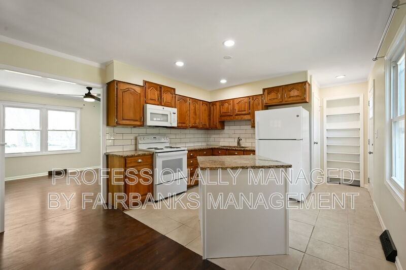 1200 E 136th St - Photo 5 of 18