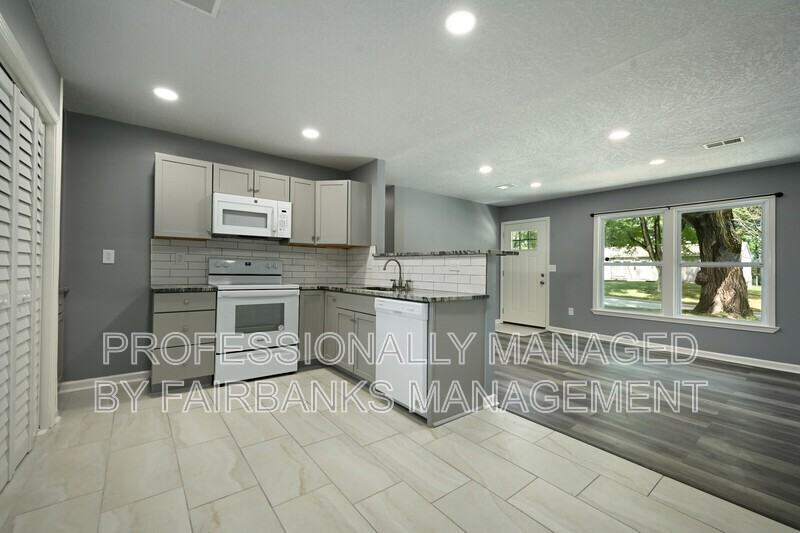 6405 E 150th St - Photo 2 of 14