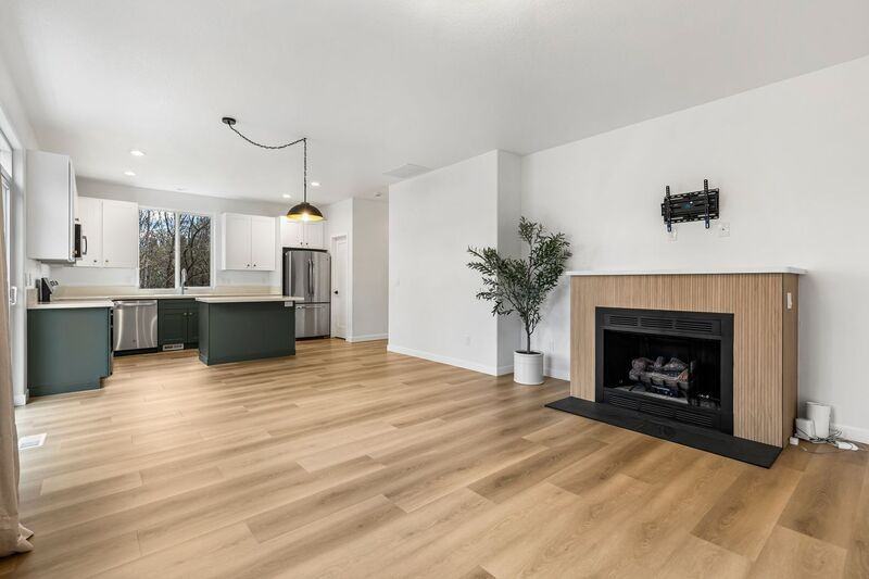 3940 Nw 148th Pl - Photo 6 of 24