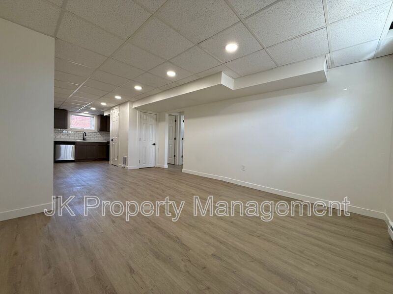 2006 6th St Ne #B - Photo 7 of 13