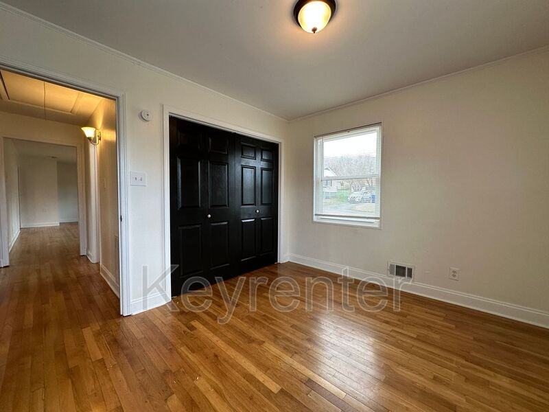 138 Arkansas Ave - Photo 3 of 32