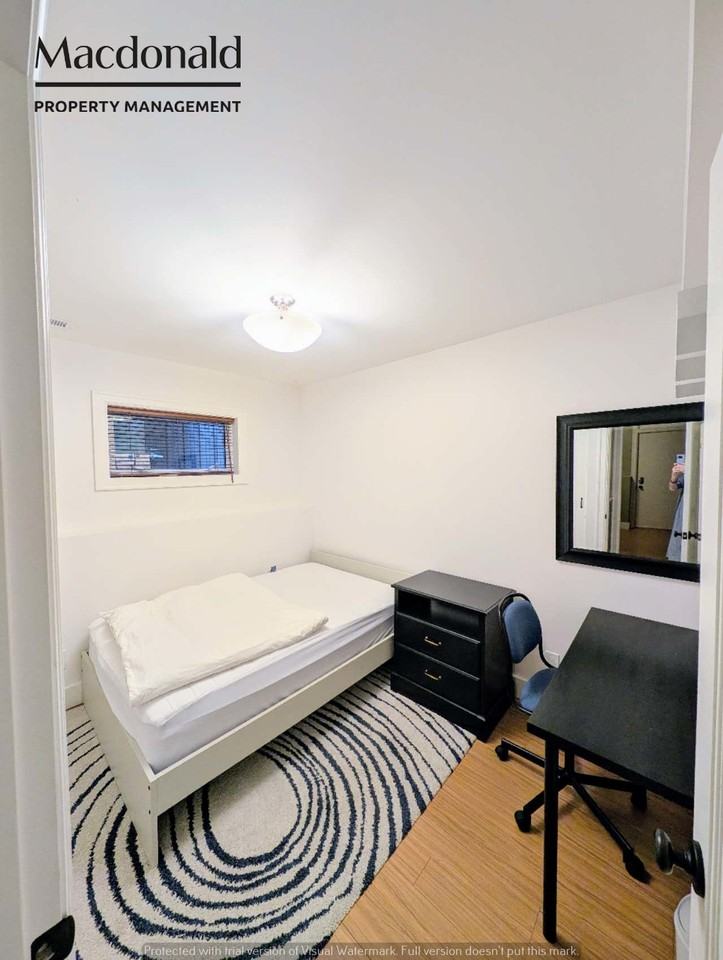 Dunbar Basement - Photo 3 of 13