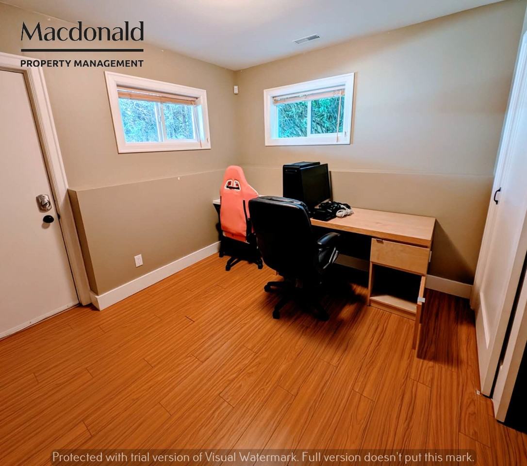 Dunbar Basement - Photo 4 of 13