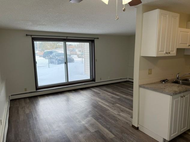 7148 Parke Ave - Photo 6 of 14