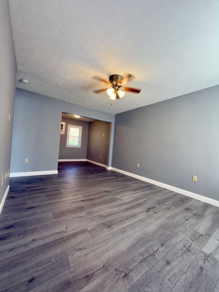 1196-MF8-E - Photo 2 of 21