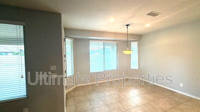 10789 W Prickly Pear Trl - Photo 4 of 9