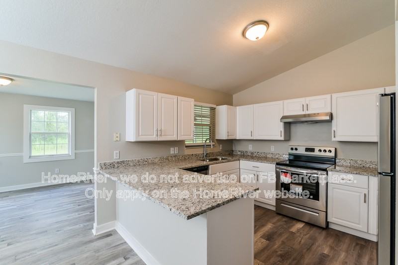 64 Cypress Rd - Photo 6 of 23