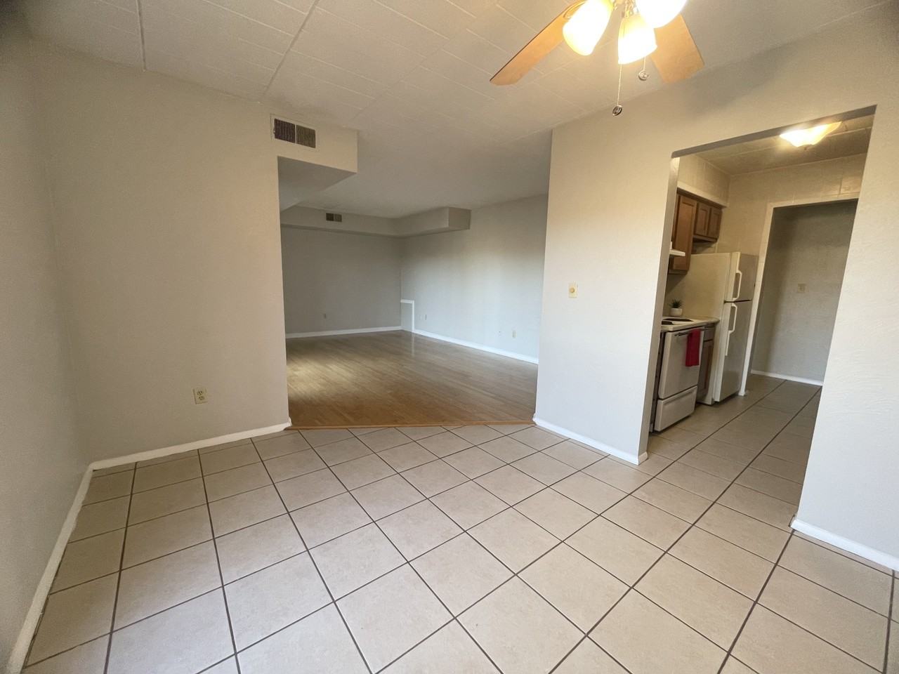 1007 GLASS RUN ROADAPT 8 #1007-08 - Photo 5 of 11