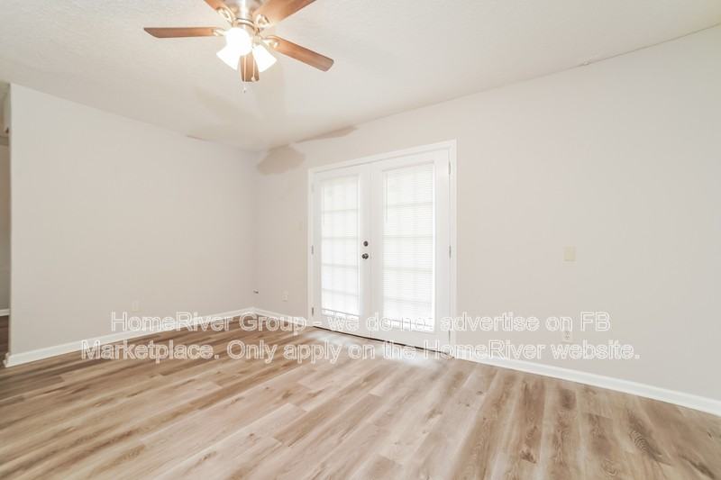 8453 Southaven Cir W - Photo 4 of 19