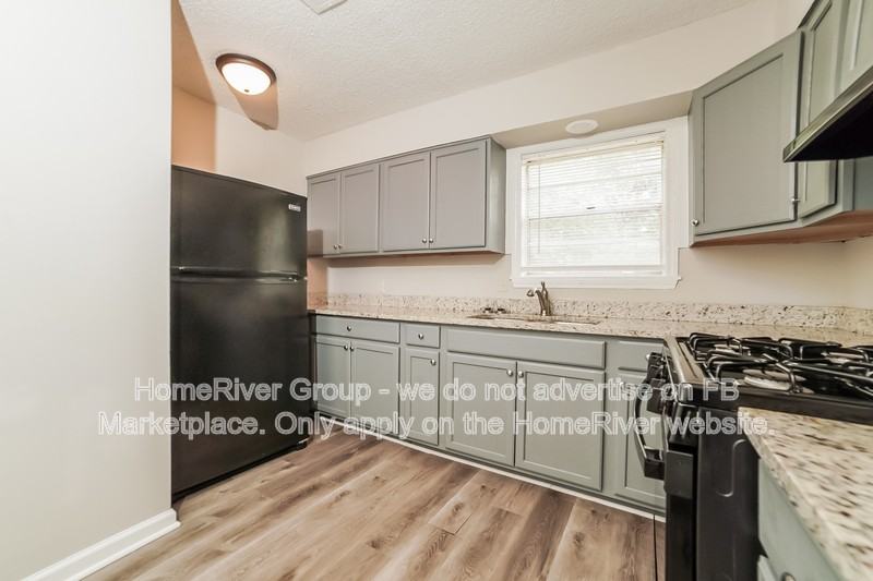 8453 Southaven Cir W - Photo 6 of 19