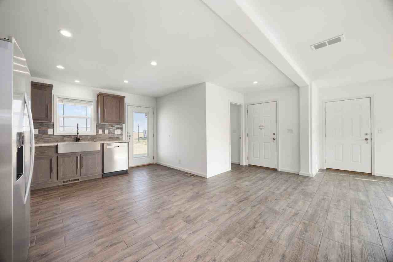 Horizon Hills - Photo 2 of 39