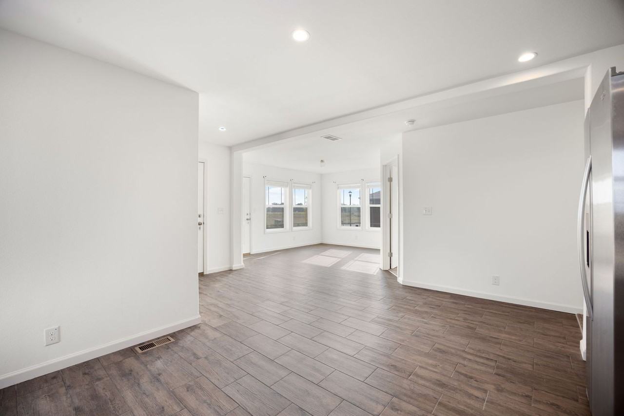 Horizon Hills - Photo 3 of 39