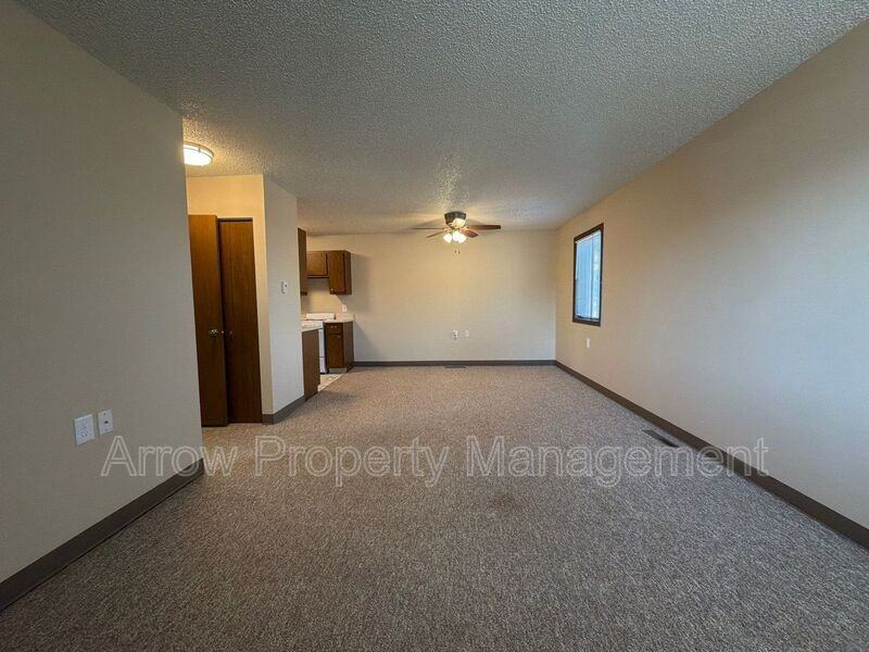 11141 N(Waverly) #31 - Photo 2 of 11