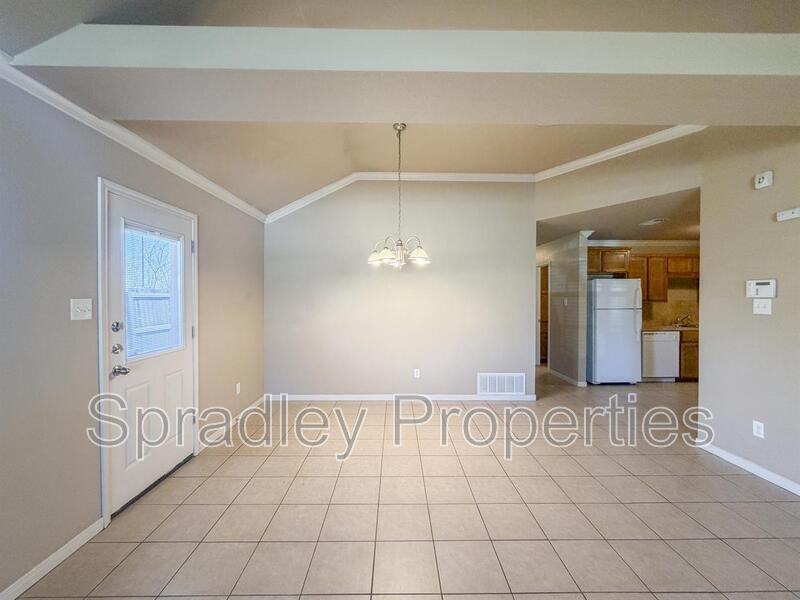 4715A Babu Ct - Photo 4 of 16