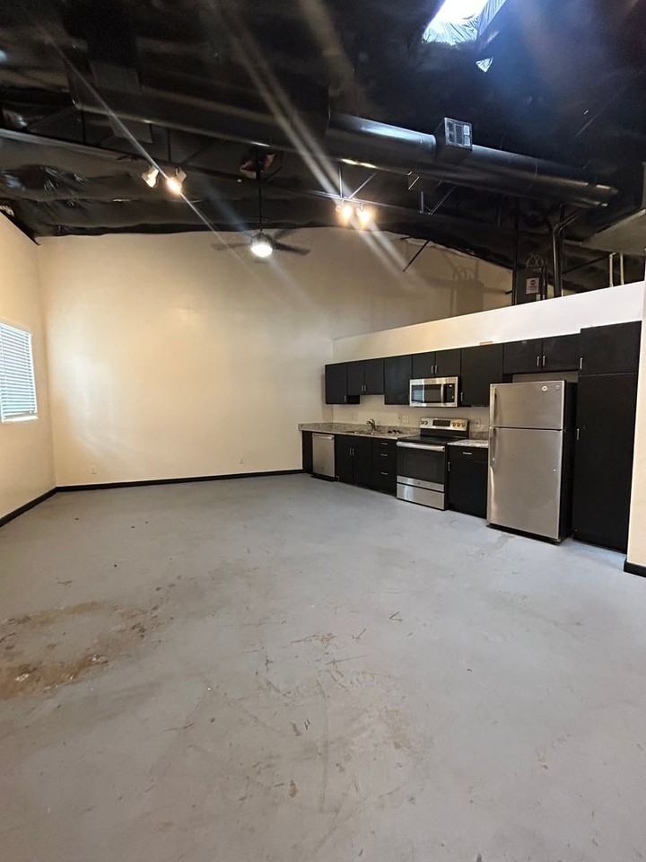 Cedar Park Lofts - Photo 3 of 30