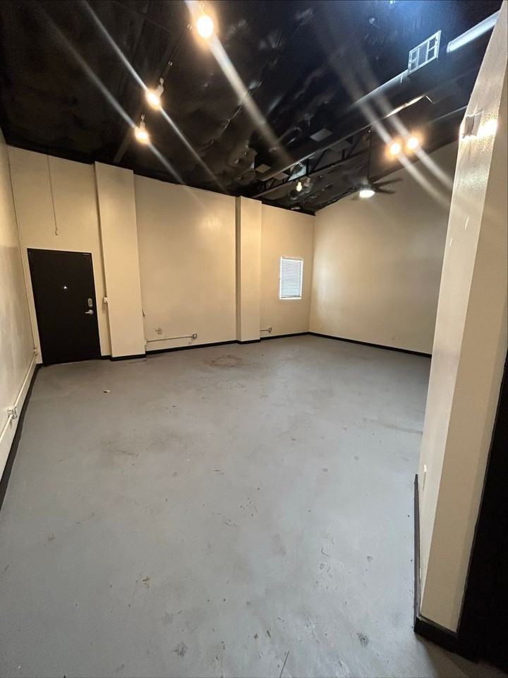Cedar Park Lofts - Photo 4 of 30