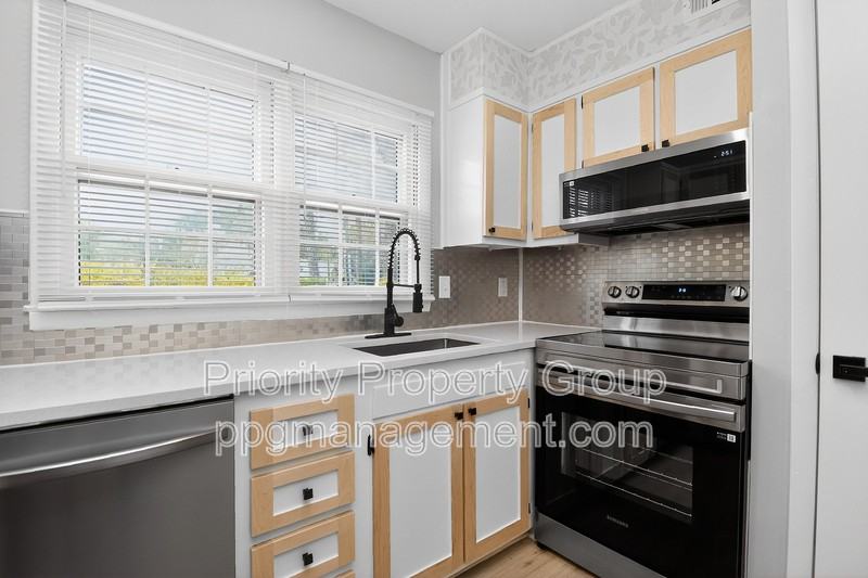 4601 Coronado Dr - Photo 4 of 25