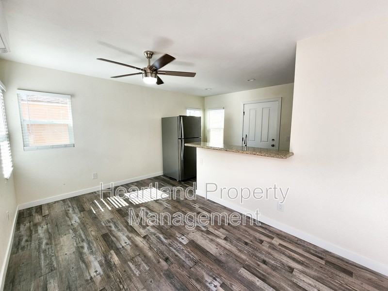 3877 1/2 39th St - Photo 3 of 6