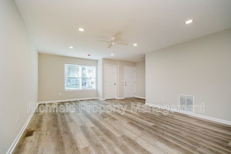 7272 W Reformatory Rd - Photo 3 of 24