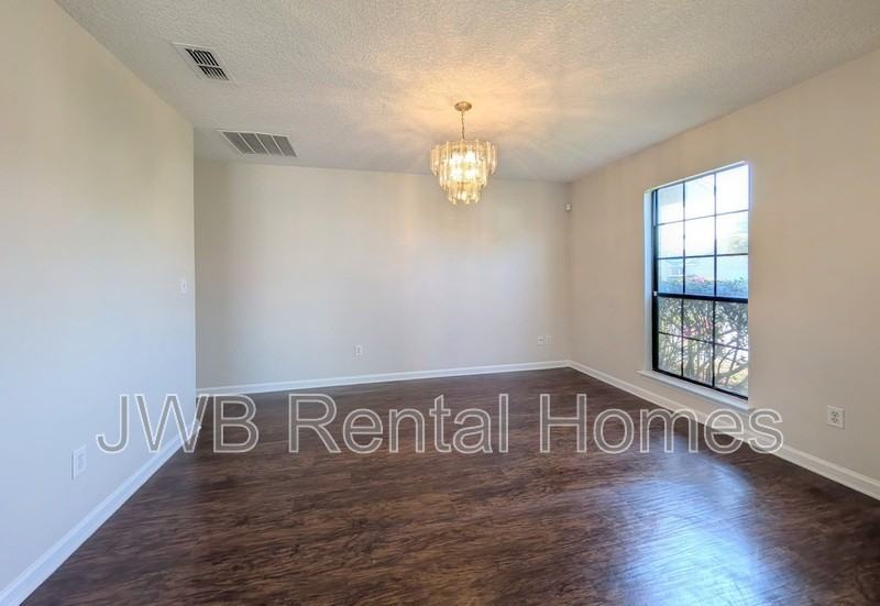 12333 Casheros Cove Dr S - Photo 7 of 23