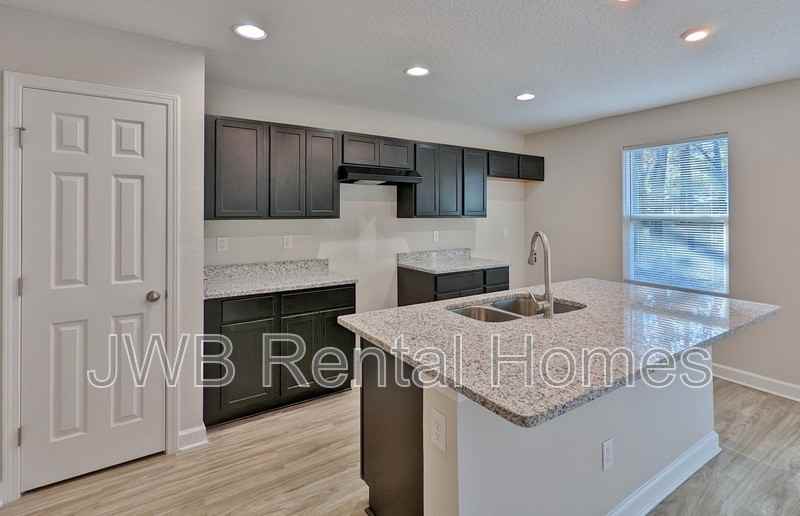 8132 Noroad - Photo 2 of 12