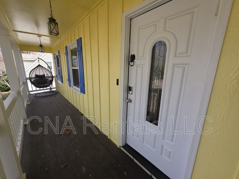 351 Clear Spring Ct - Photo 2 of 4