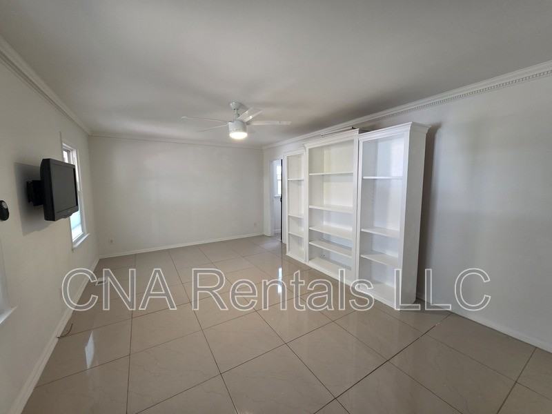 351 Clear Spring Ct - Photo 3 of 4