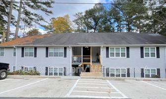 featured image of 155 Bowen St #15